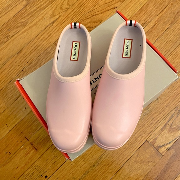 Hunter Women's Play Clog Mule in Pink - Picture 3 of 3